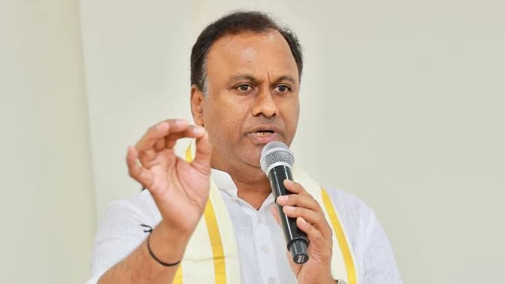 కోమటిరెడ్డి రాజగోపాల్ రెడ్డి కీలక వ్యాఖ్యలు.. కాంగ్రెస్‌లోనే కొనసాగుతా